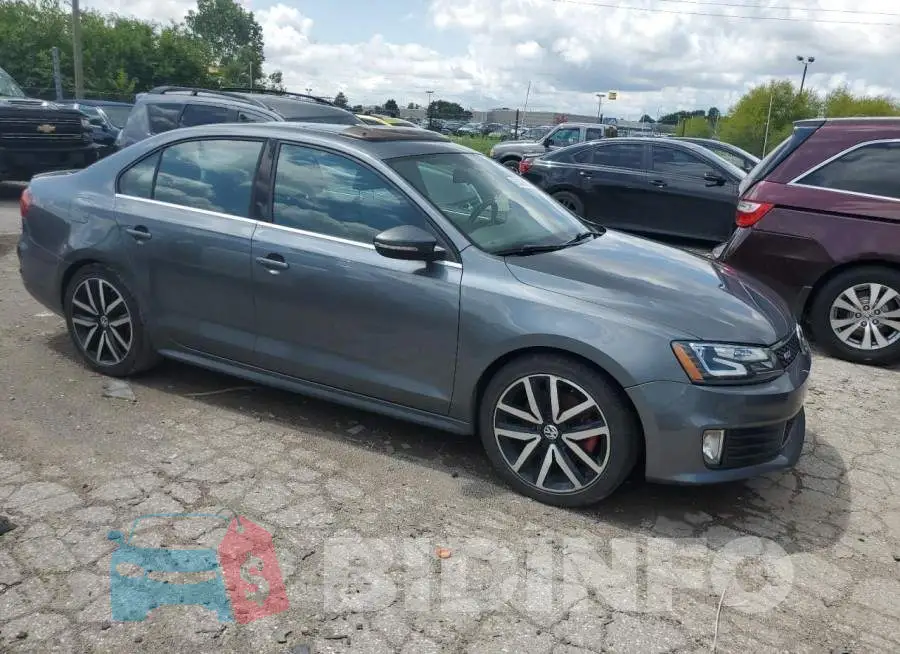3VW5S7AJ4EM394037 Photo# 4