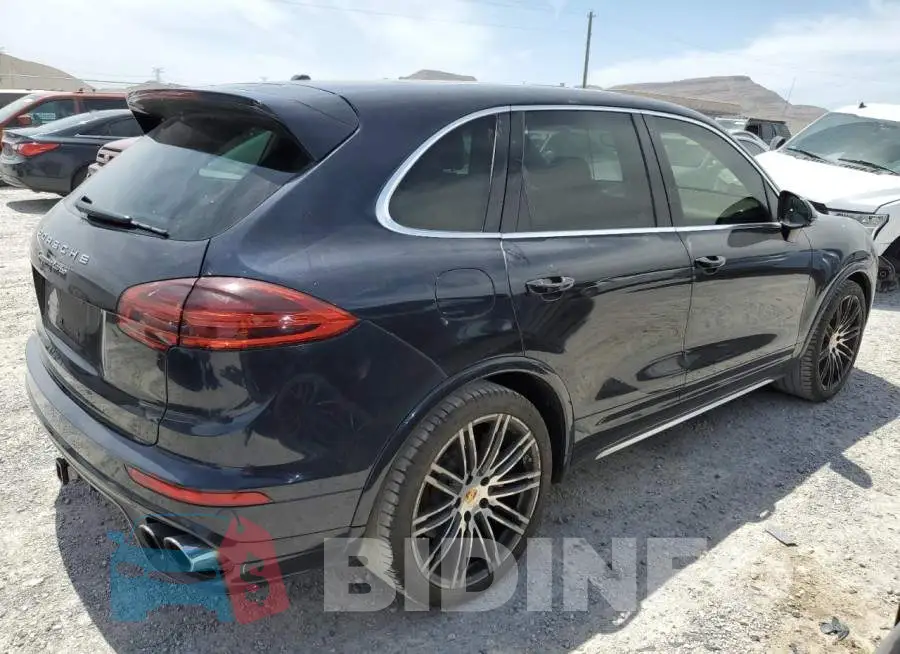 WP1AC2A29GLA88738 Photo# 3