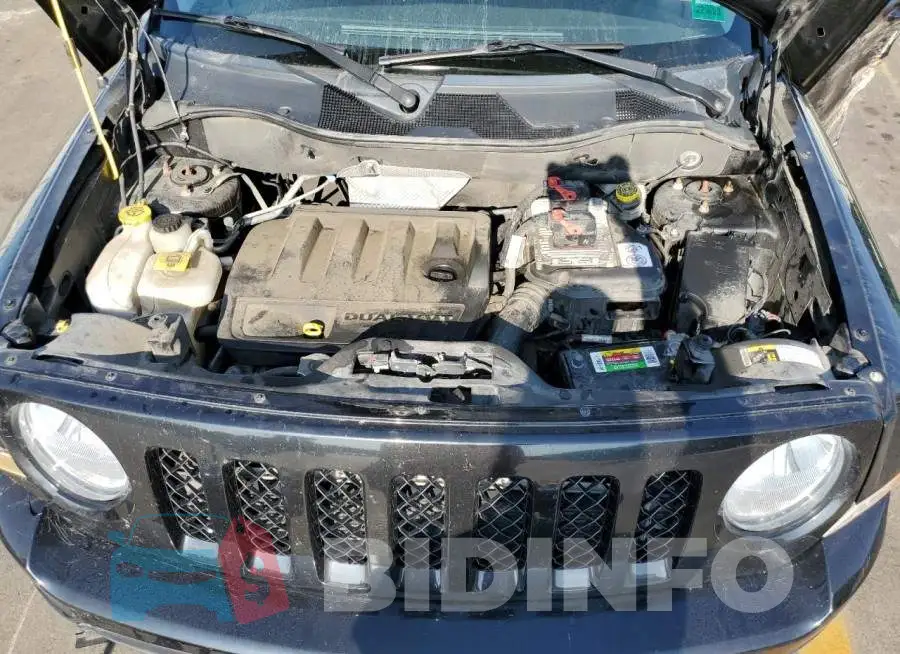 1C4NJRFB1FD395436 Photo# 11