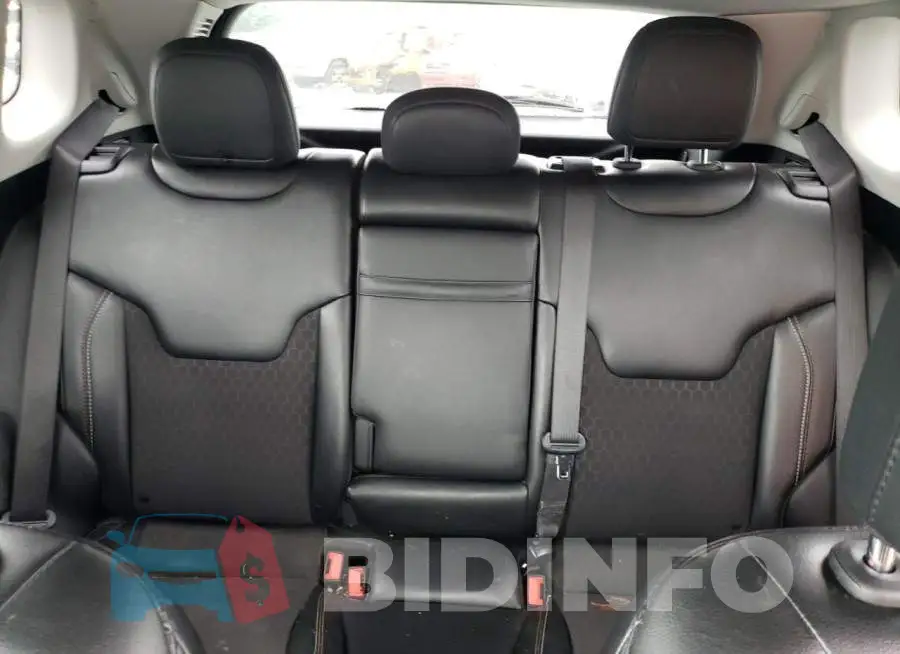 3C4NJCBB5LT150972 Photo# 10