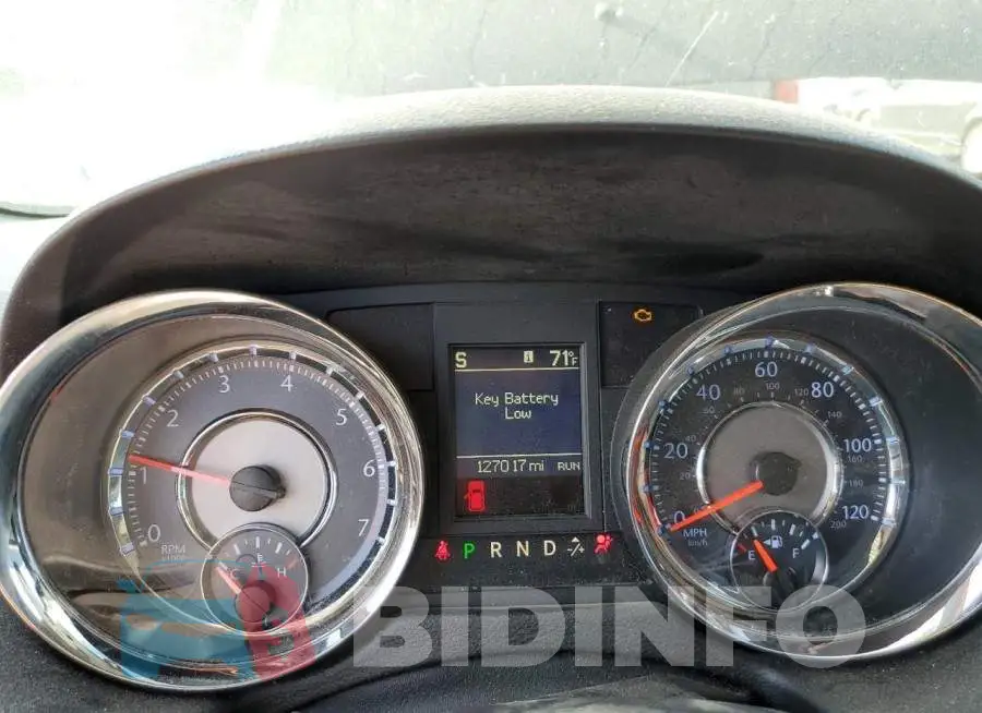 2C4RC1JG1GR221445 Photo# 9