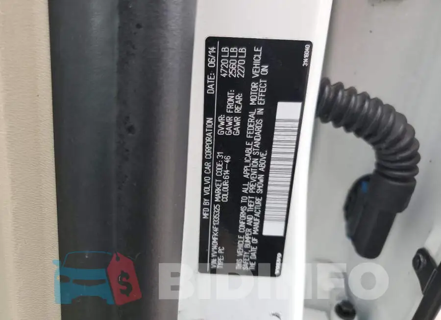 YV140MFK4F1335325 Photo# 12