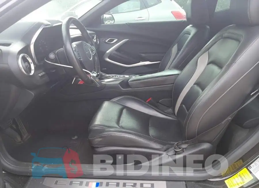 1G1FD1RS5J0105863 Photo# 7