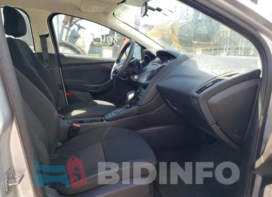 1FADP3E22GL311291 Photo# 5