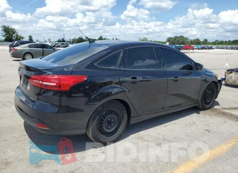 1FADP3E28GL381653 Photo# 3