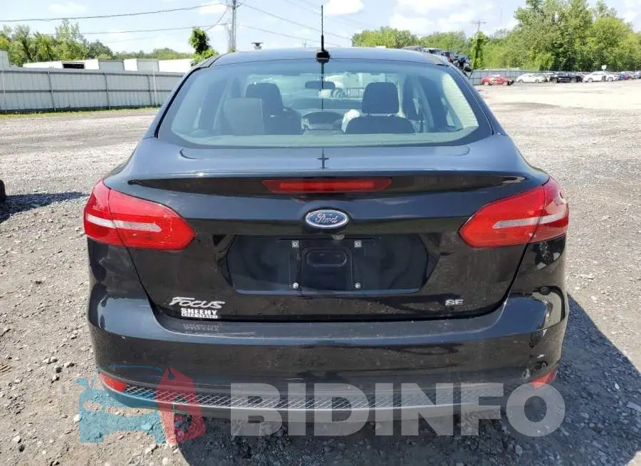 1FADP3F29JL300276 Photo# 6