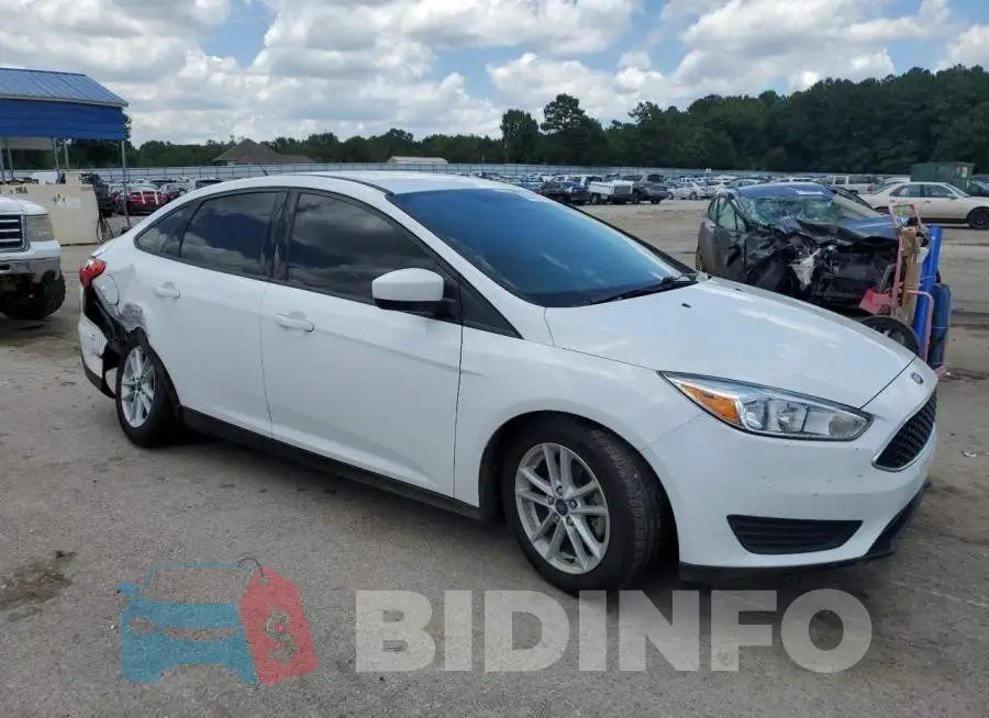1FADP3F2XJL275565 Photo# 4