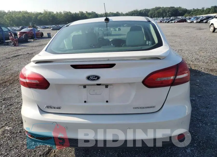 1FADP3J23FL360410 Photo# 6