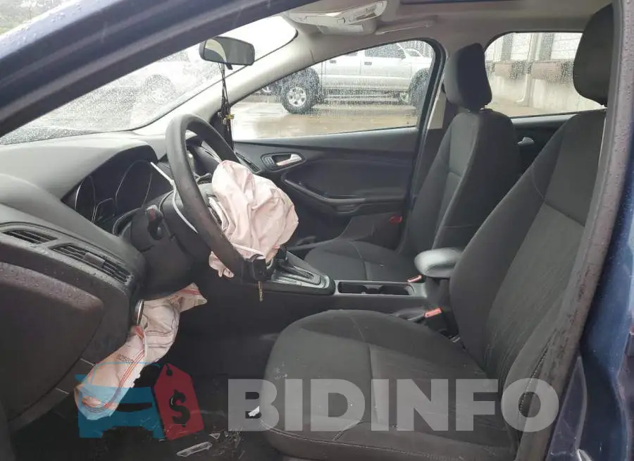 1FADP3M26JL320813 Photo# 7