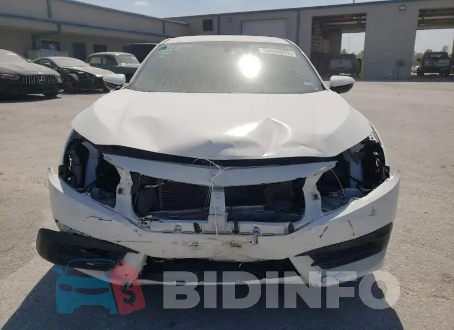 19XFC2F50HE058046 Photo# 5