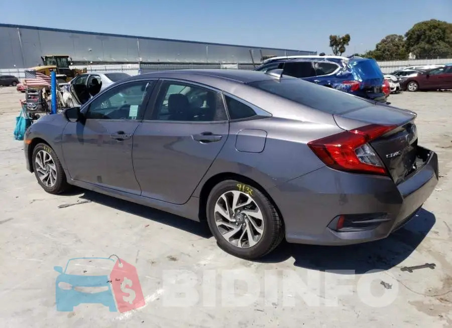 19XFC2F72HE228652 Photo# 2