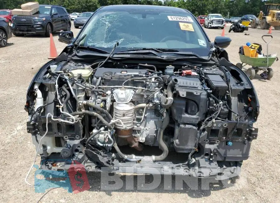 19XFC2F7XHE003086 Photo# 5