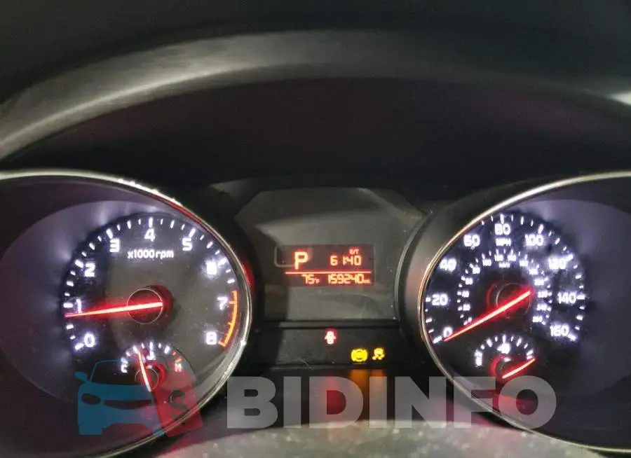 KNDMB5C1XH6230392 Photo# 9