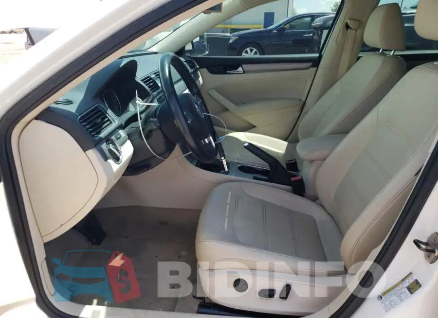 1VWBN7A3XEC074329 Photo# 7
