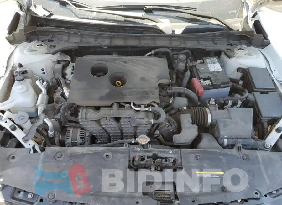 1N4BL4CV3LC208185 Photo# 11