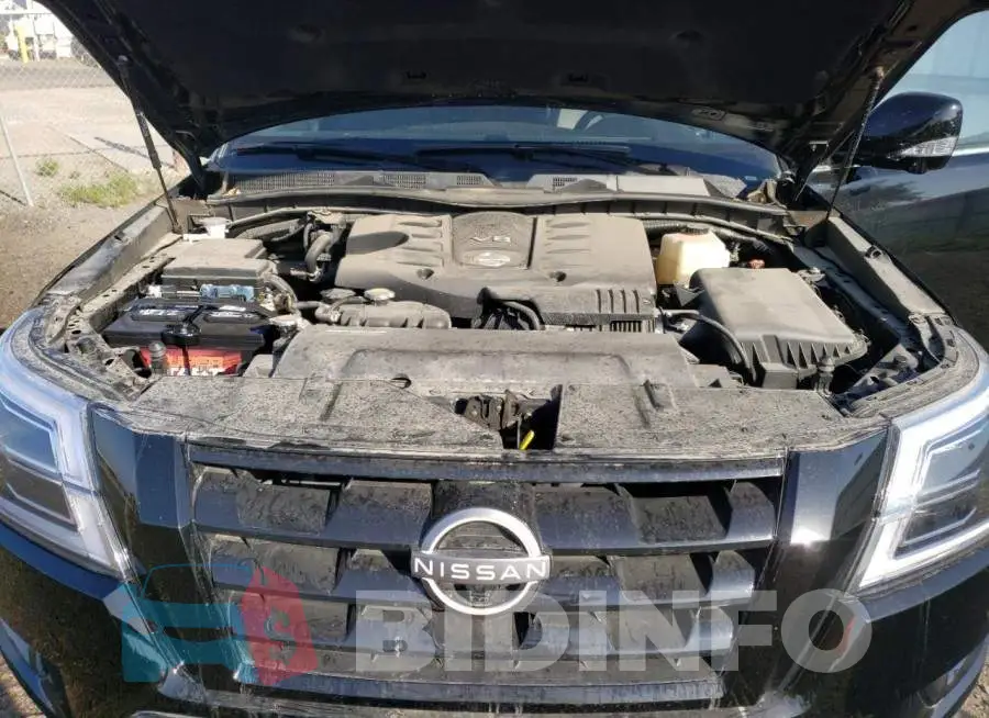 JN8AY2BAXP9402018 Photo# 12