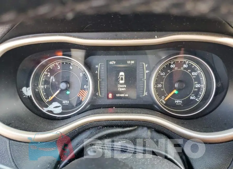 1C4PJLCB5FW676959 Photo# 9