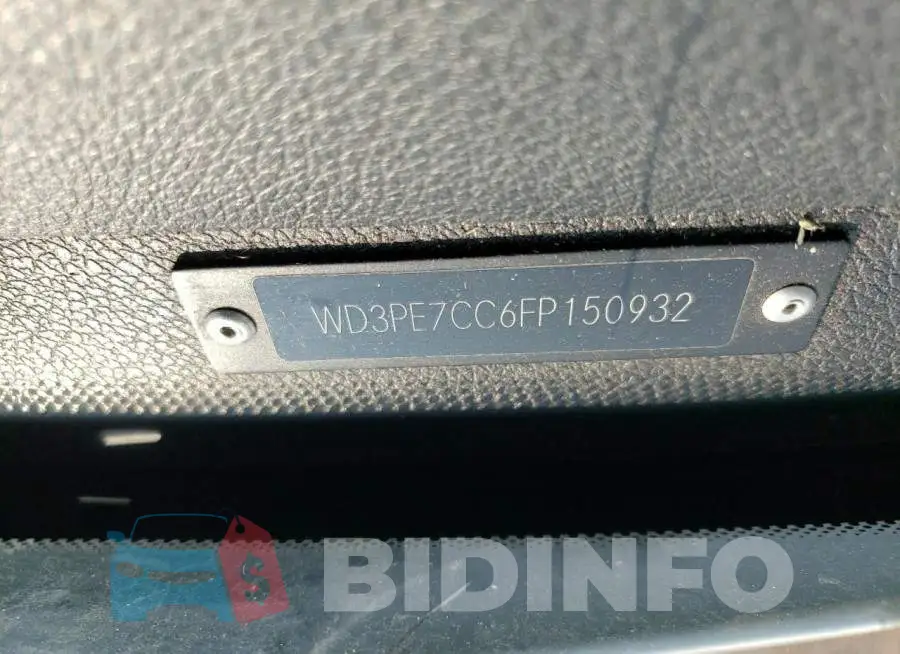WD3PE7CC6FP150932 Photo# 13