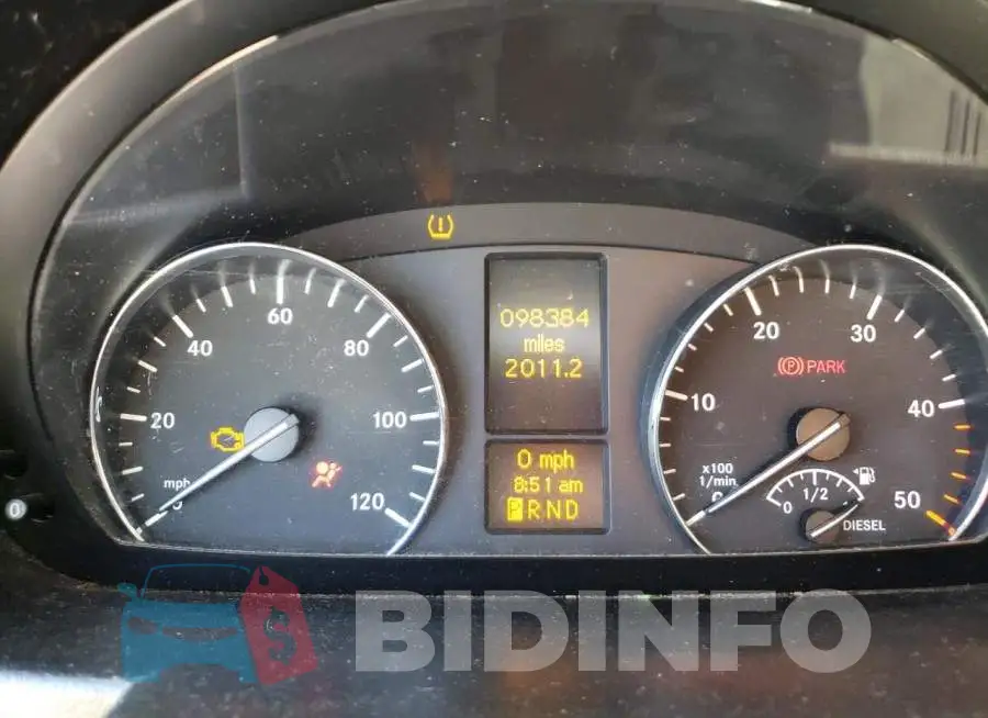 WD3PE7CC6FP150932 Photo# 9