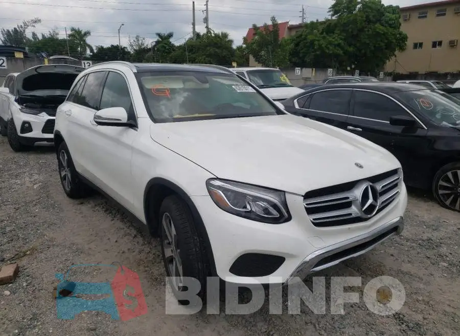 WDC0G4JB9KF608886 Photo# 1