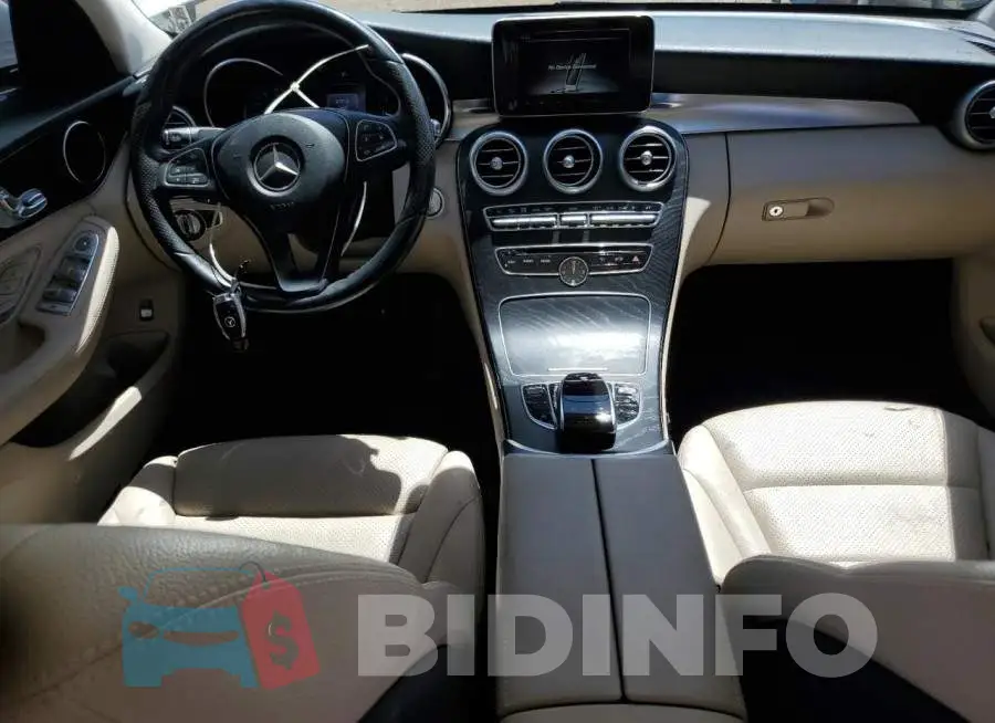 WDDWF4JB0GR154574 Photo# 8