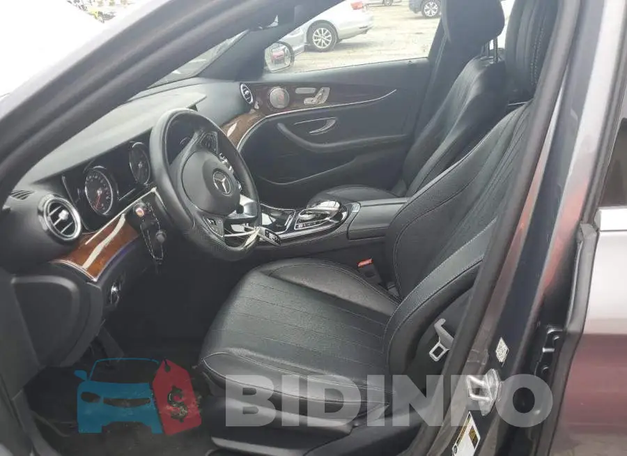 WDDZF4JB5HA272374 Photo# 7