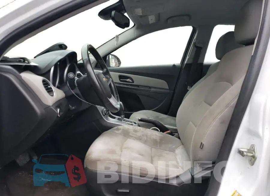 1G1PC5SB9E7268795 Photo# 7