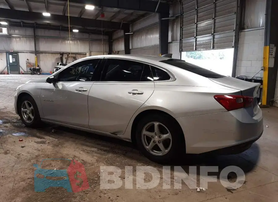 1G1ZB5ST9HF117924 Photo# 2