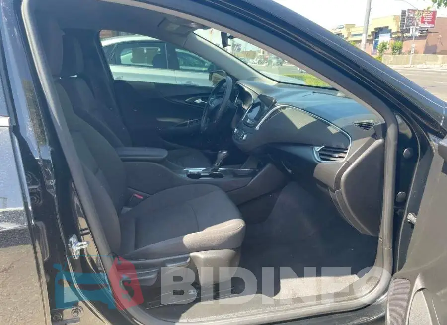 1G1ZD5ST3KF168028 Photo# 5