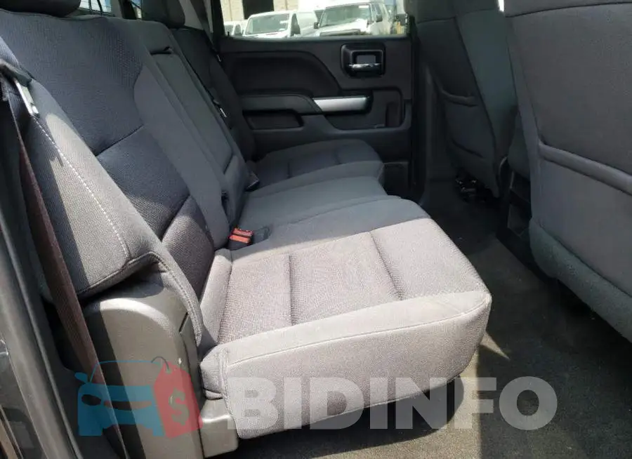 3GCPCREC6JG211276 Photo# 10