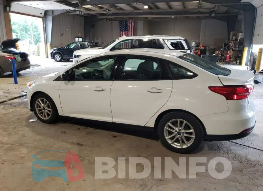 1FADP3F2XHL300023 Photo# 2
