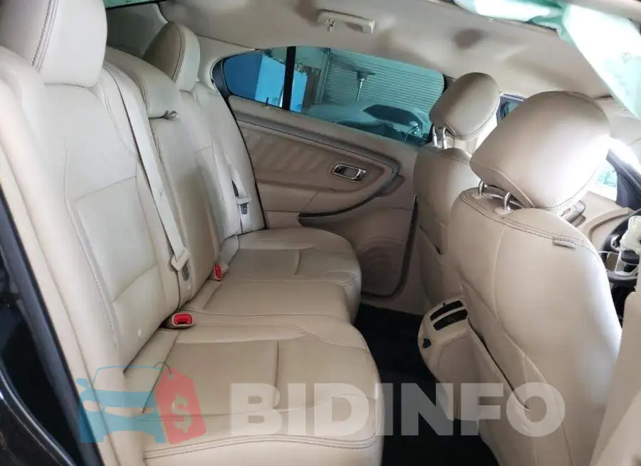 1FAHP2E88FG134074 Photo# 10