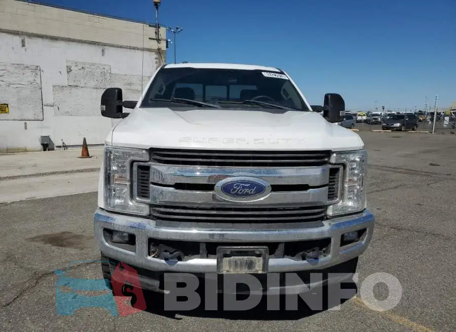 1FT7X2B65JEB43361 Photo# 5