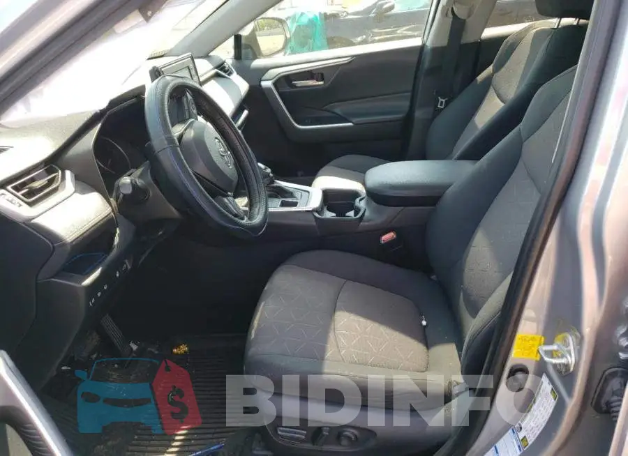2T3P1RFV9KW054317 Photo# 7