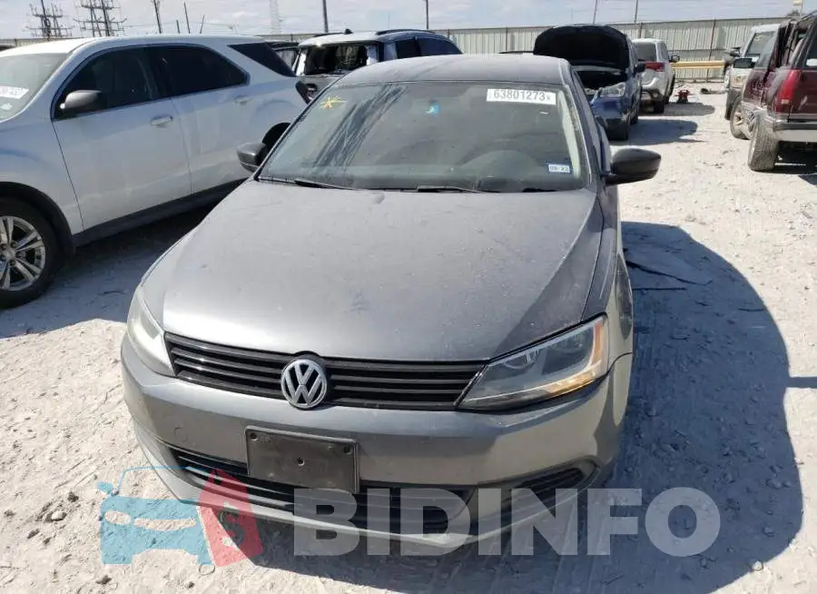 3VW2K7AJ3EM427581 Photo# 5