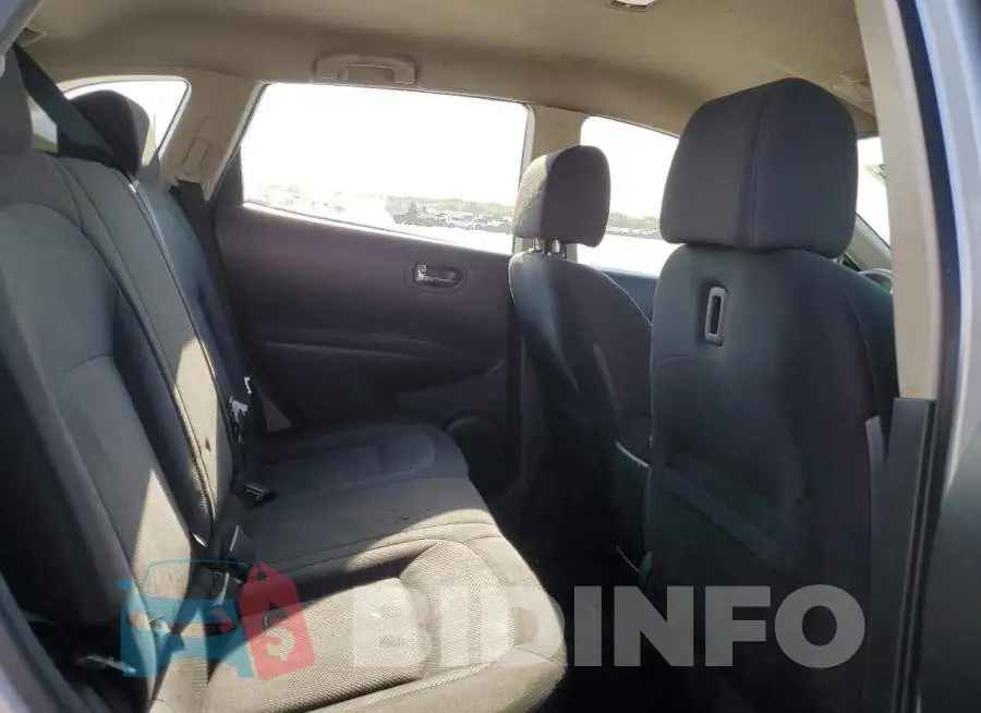 JN8AS5MT2FW658218 Photo# 10