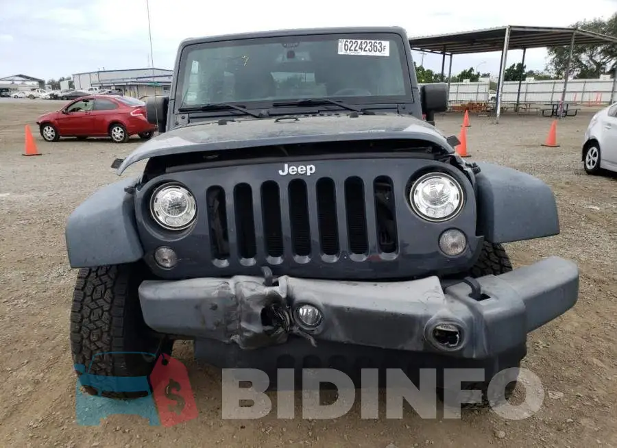 1C4BJWFG2JL896136 Photo# 5