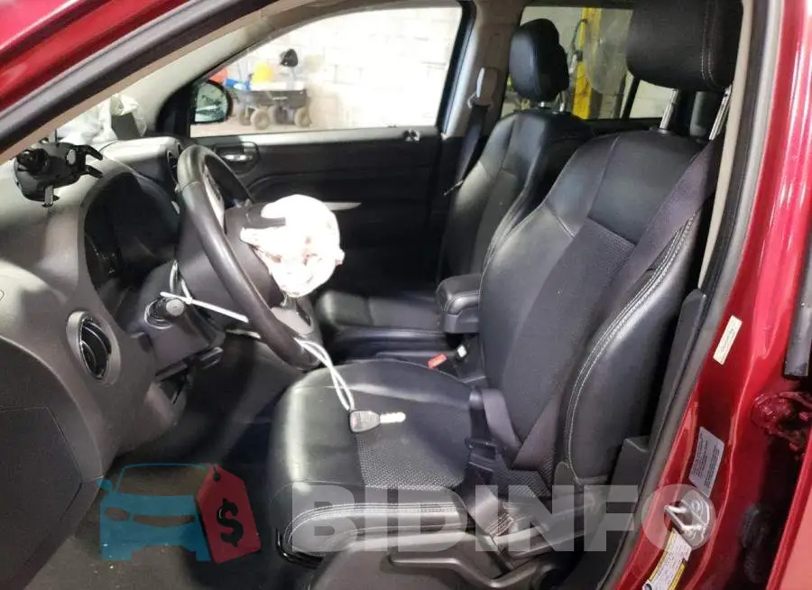 1C4NJDEB2HD175942 Photo# 7