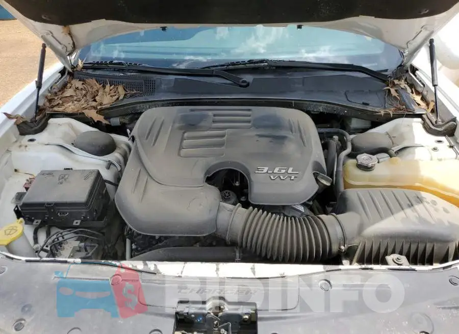 2C3CDXHG8GH277260 Photo# 11