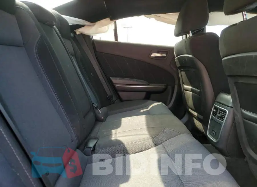 2C3CDXJG3FH739216 Photo# 10