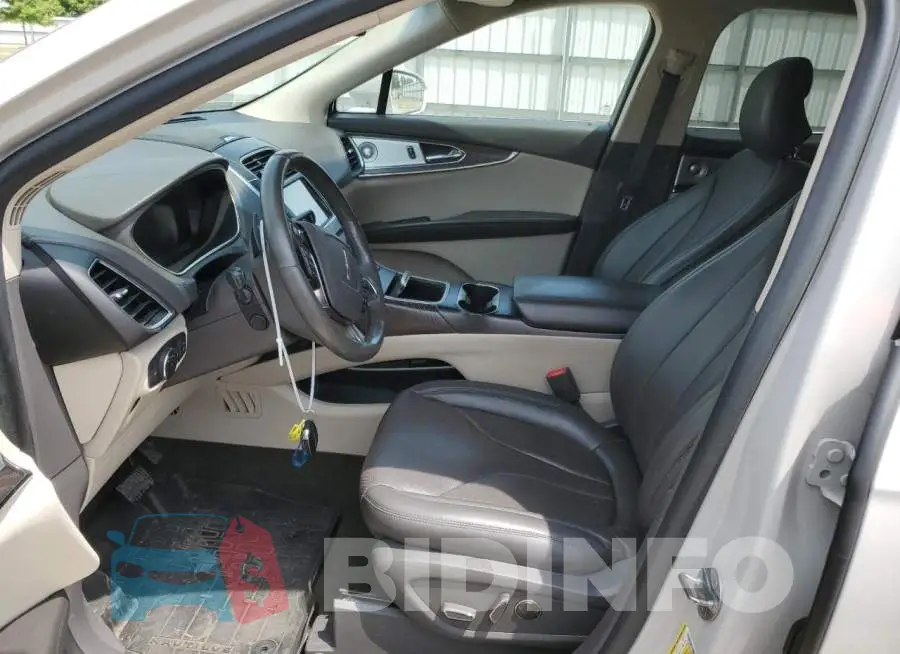 2LMPJ8LP4KBL22984 Photo# 7