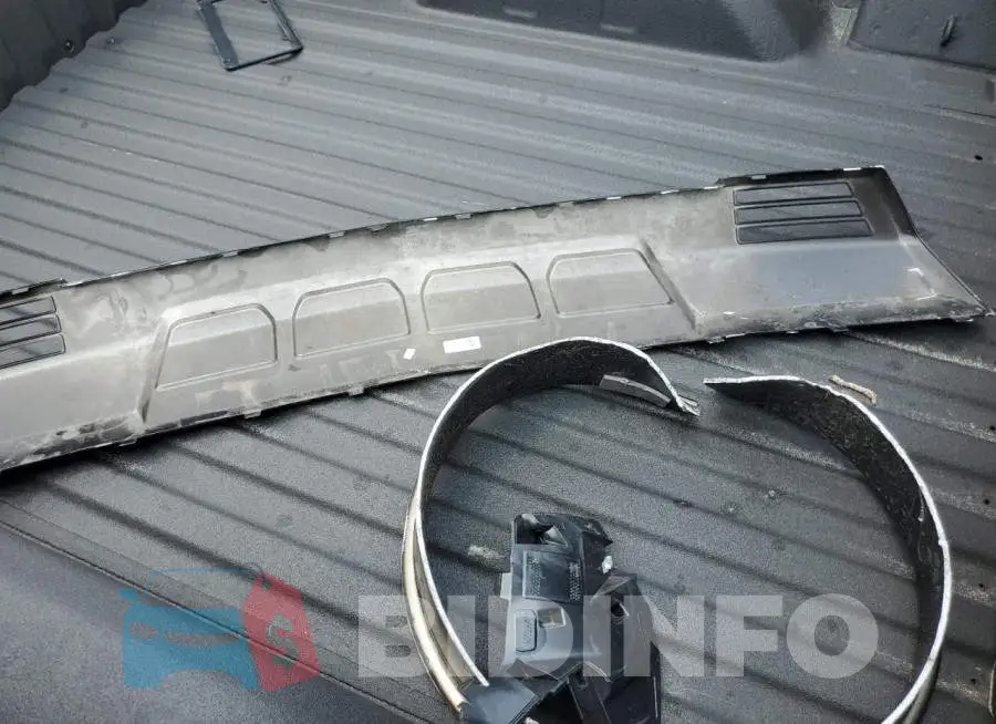 3GCUDFED5NG679979 Photo# 12