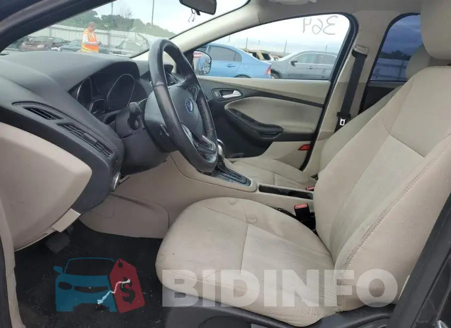 1FADP3F24GL266997 Photo# 7