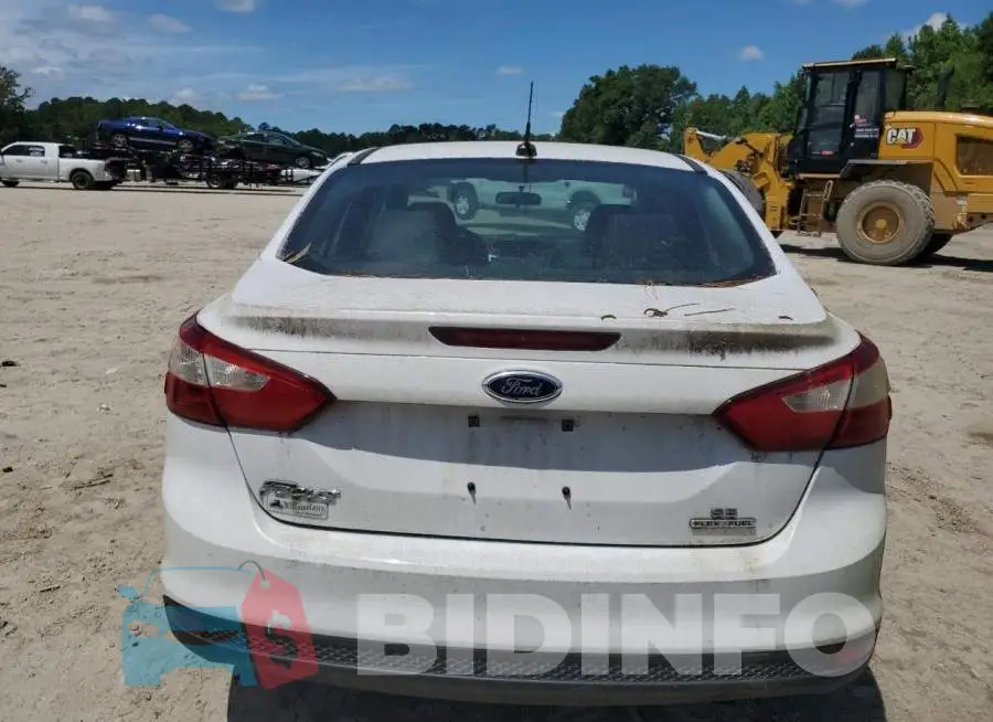 1FADP3F26EL104768 Photo# 6