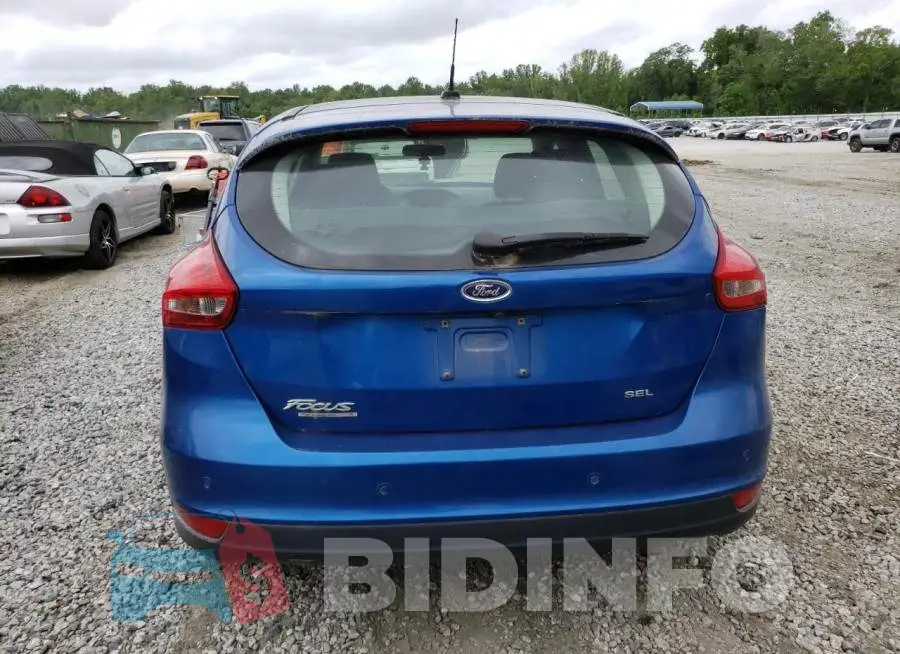 1FADP3M28JL284607 Photo# 6