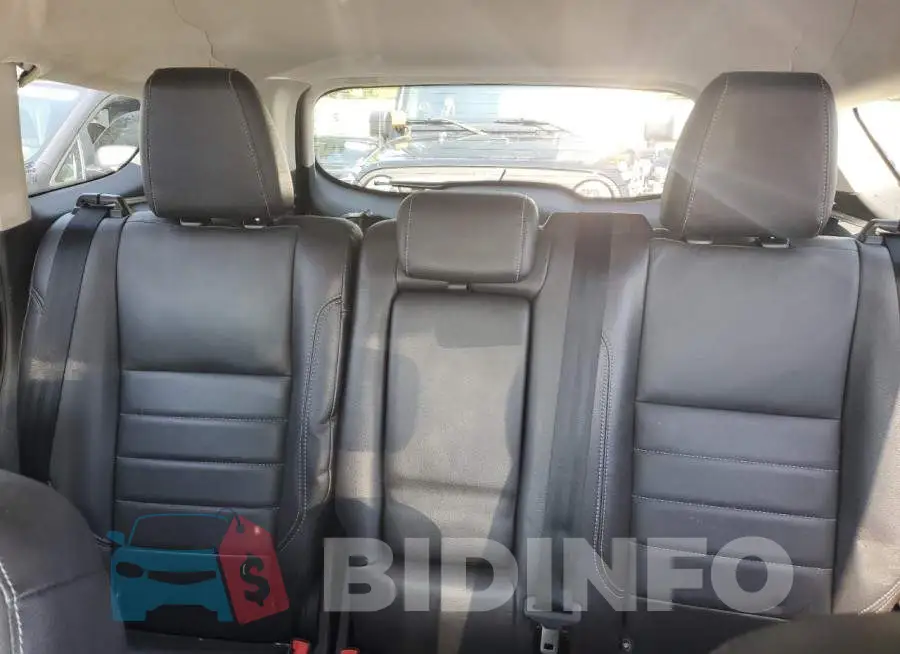 1FMCU9J90GUA72561 Photo# 10