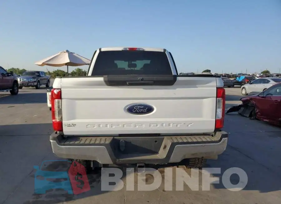 1FT7W2BT4JEB52948 Photo# 6