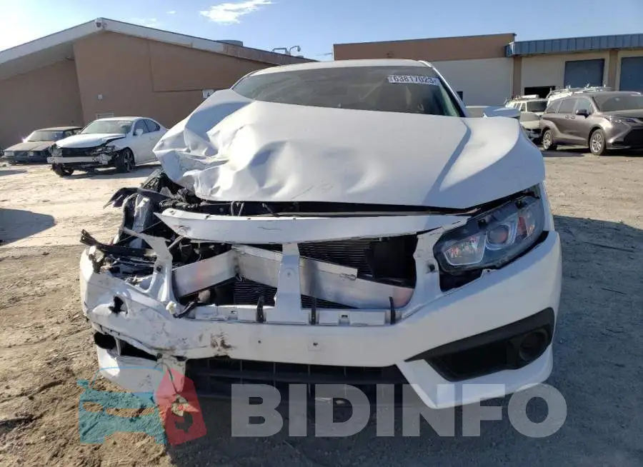 19XFC2F80JE203117 Photo# 5