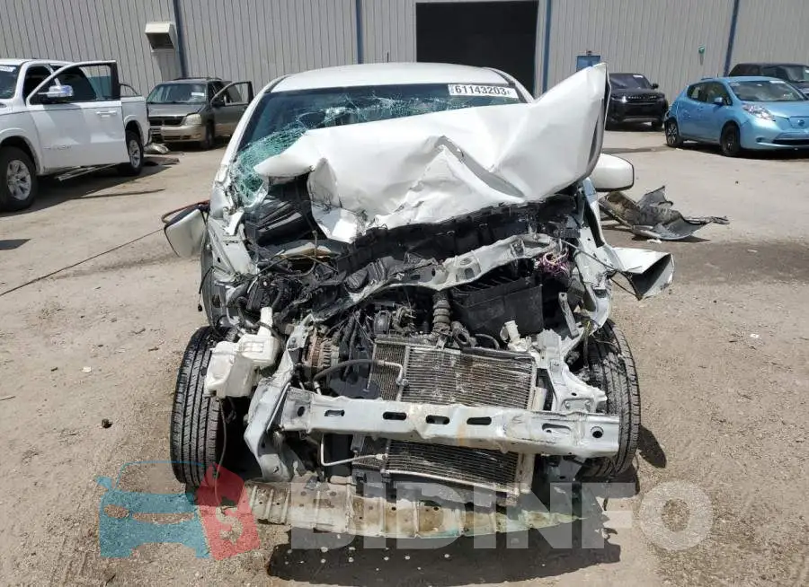 ML32F3FJ7HHF06369 Photo# 5