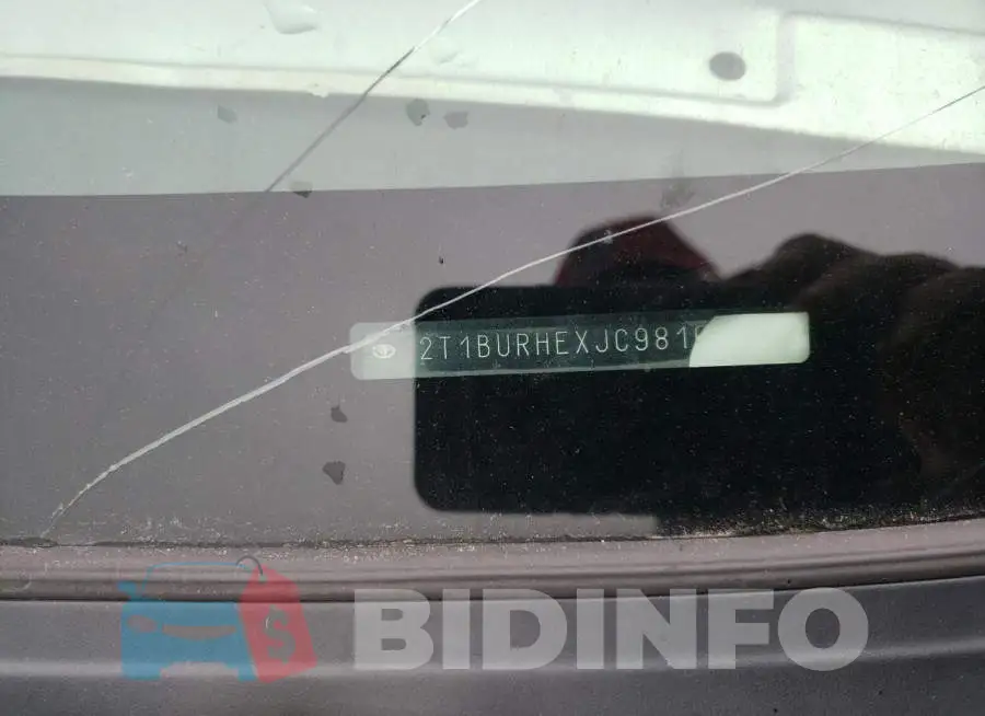 2T1BURHEXJC981690 Photo# 12
